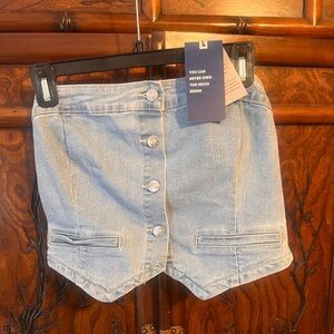 Jean crop top with buttons